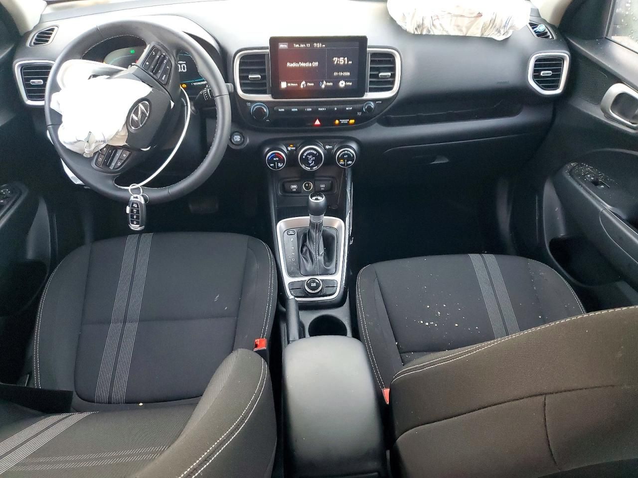 2025 Hyundai Venue sel