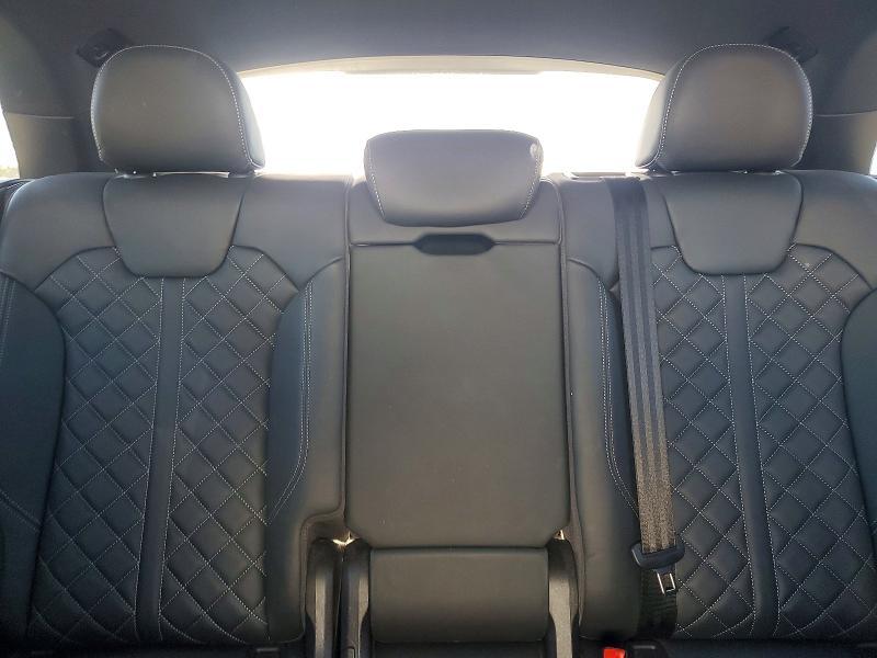 2023 Audi SQ5 Prestige