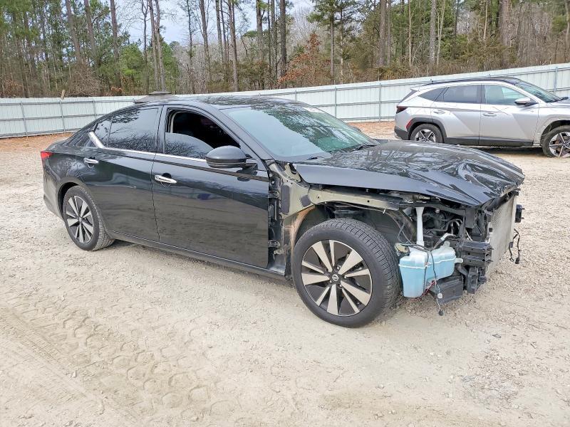 2019 Nissan Altima sl