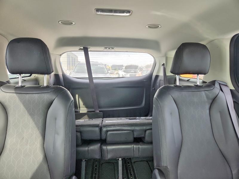 2023 KIA Carnival
