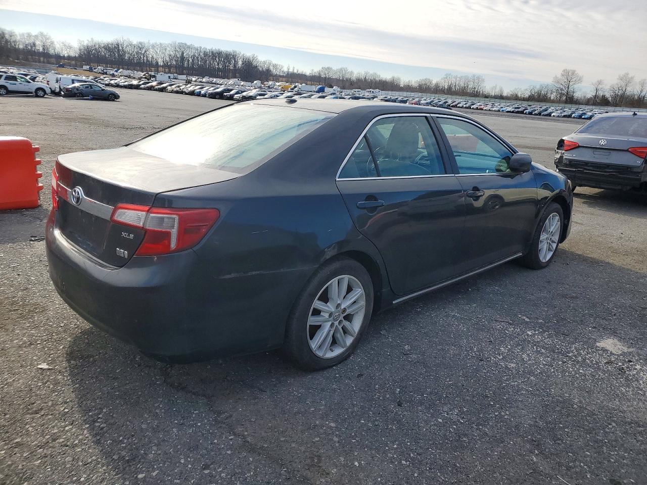 2012 Toyota Camry Hybrid