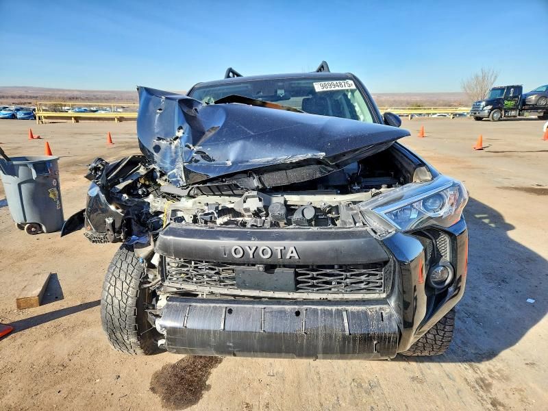 2023 Toyota 4runner se