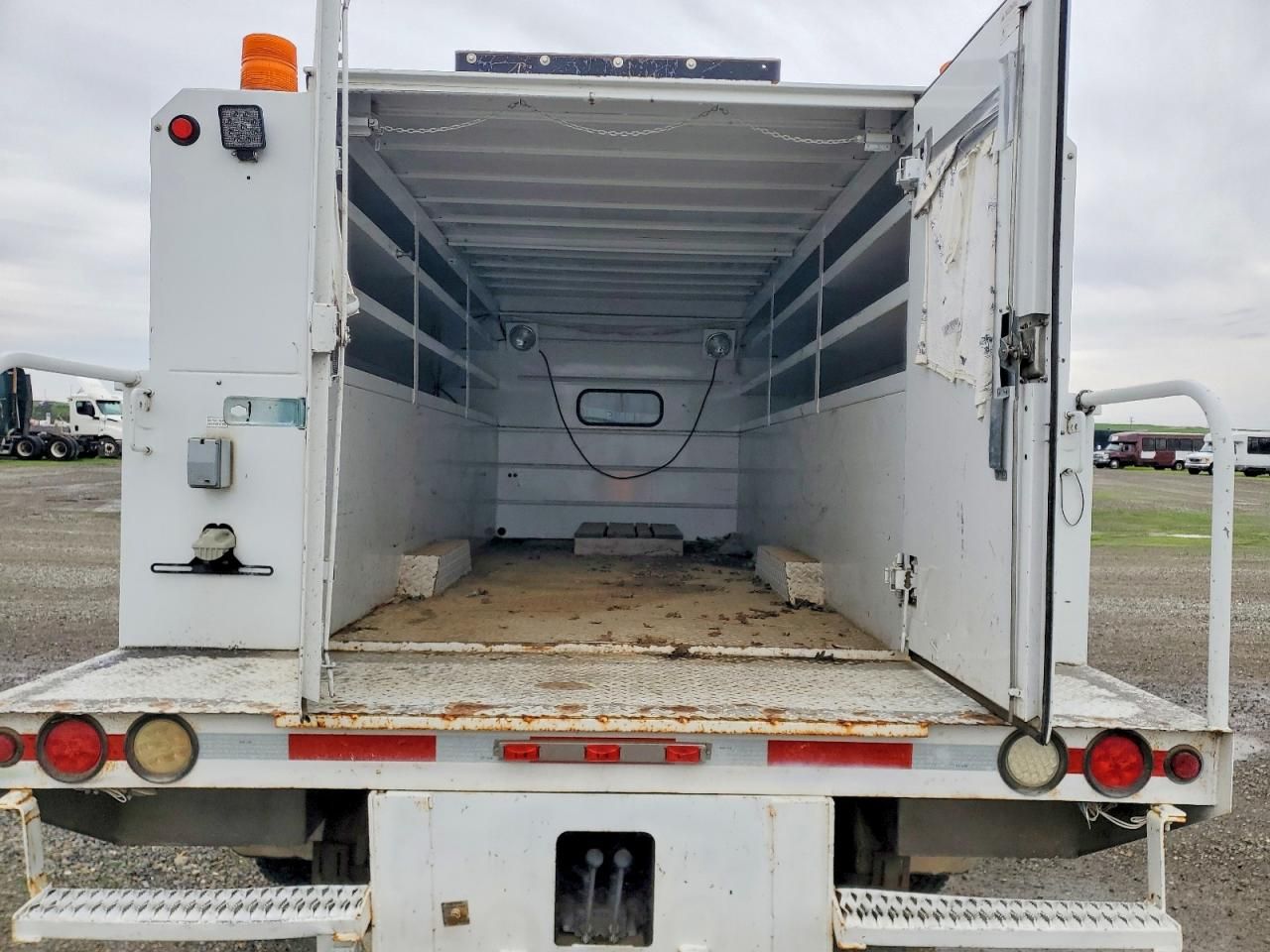 2013 Ford F750 Super Duty