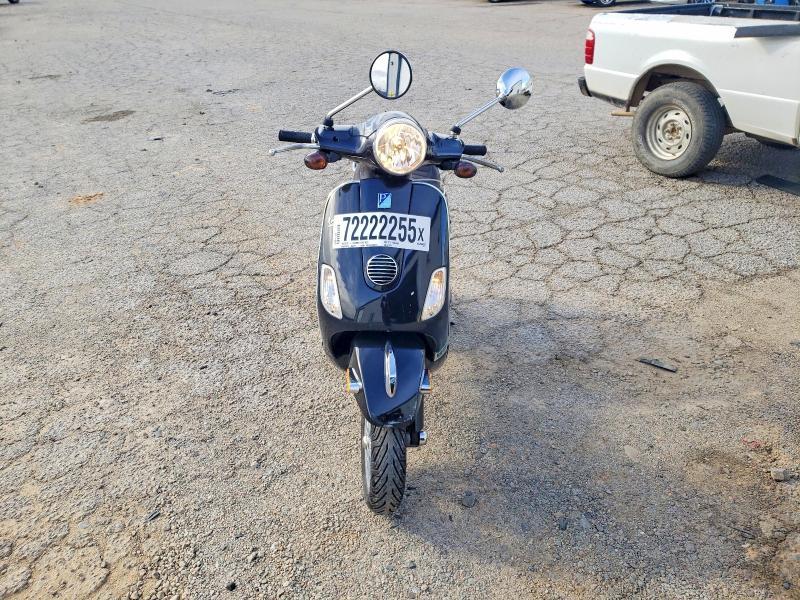 2010 Vespa LX 150