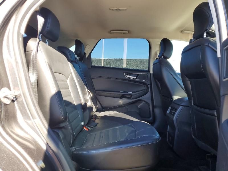 2018 Ford Edge sel