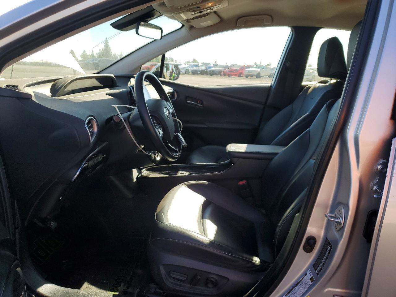 2021 Toyota Prius Prime le