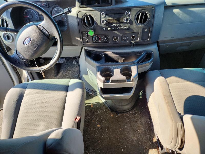 2009 Ford Econoline E350 Super Duty Wagon