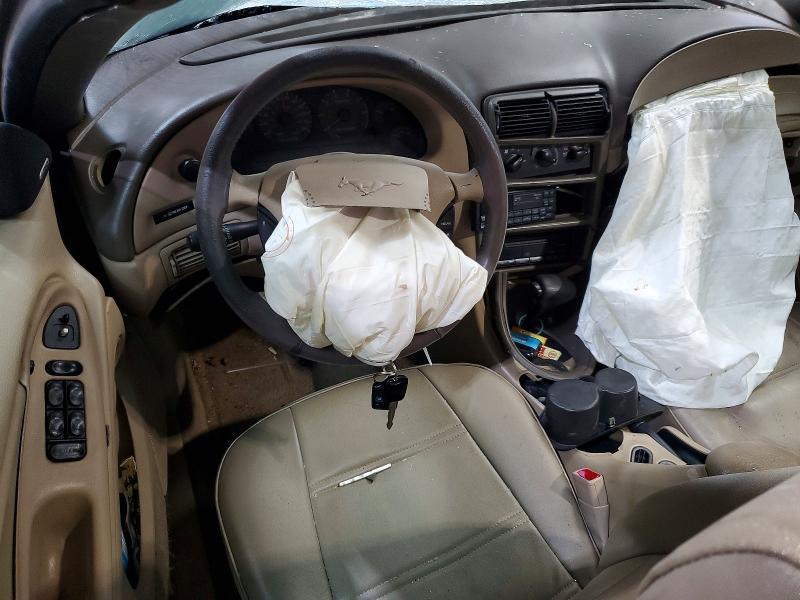2000 Ford Mustang