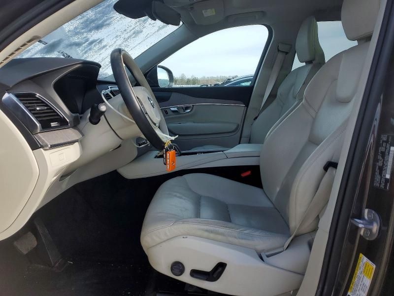 2023 Volvo Xc90 Plus