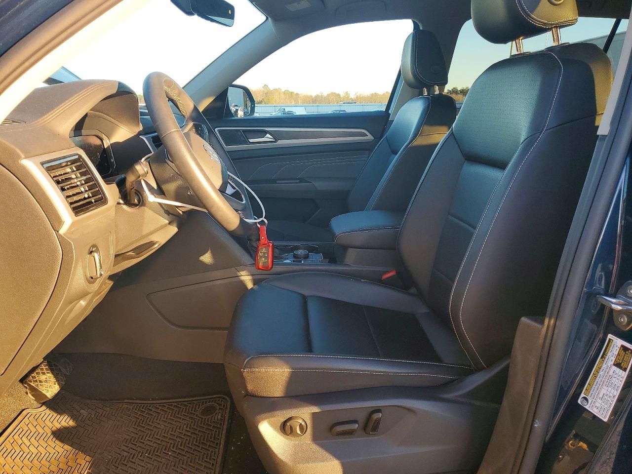 2023 Volkswagen Atlas se