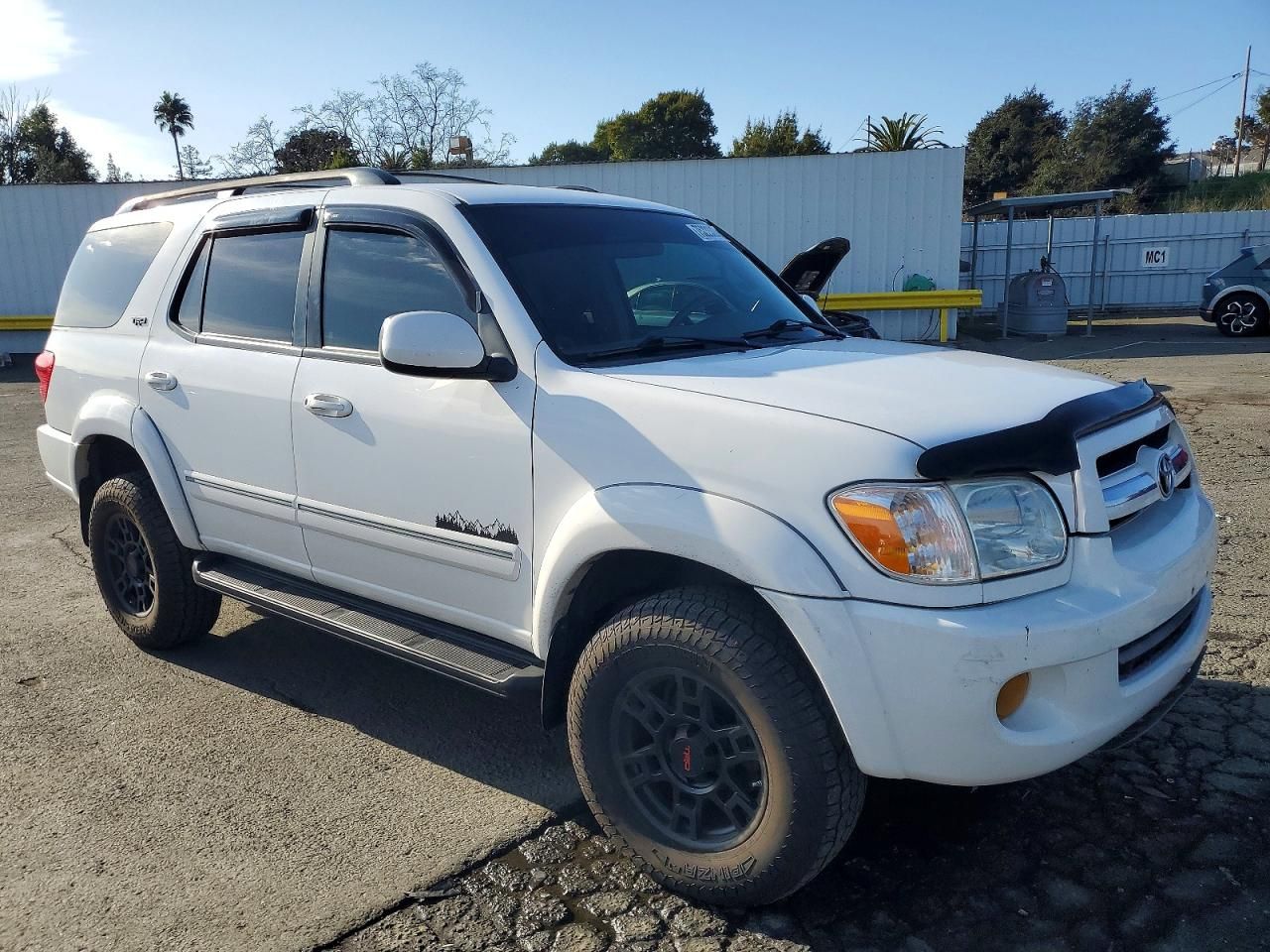 2005 Toyota Sequoia SR5