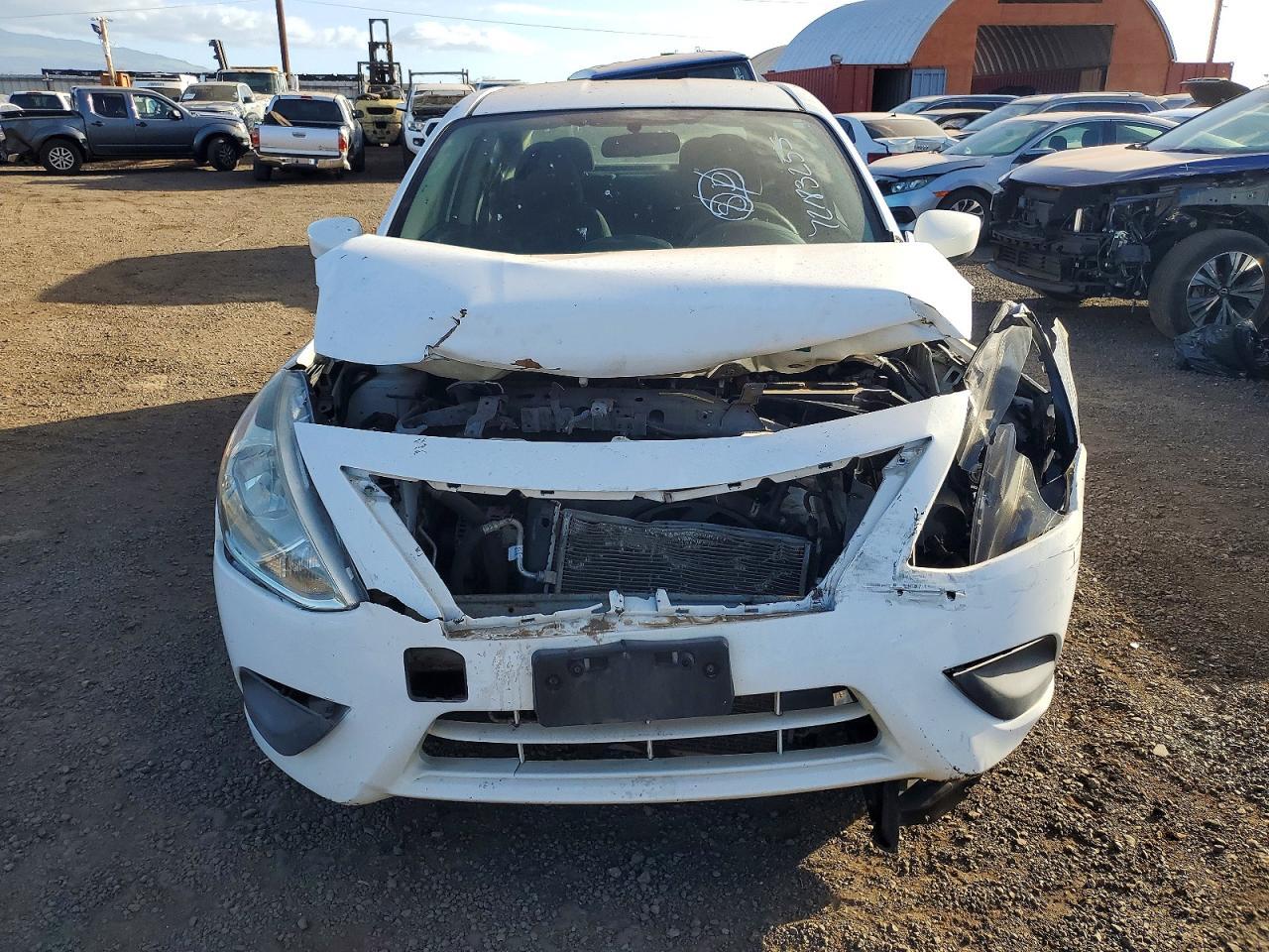 2016 Nissan Versa s