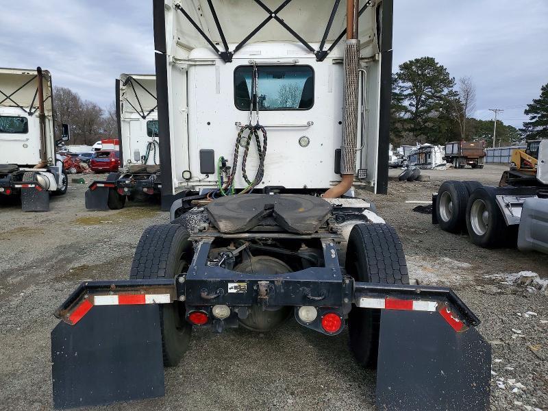 2017 Peterbilt 579