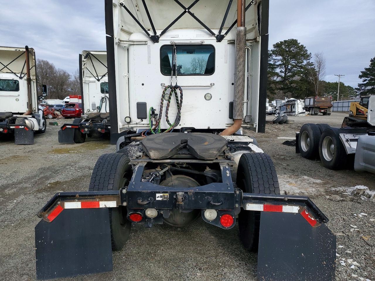 2017 Peterbilt 579