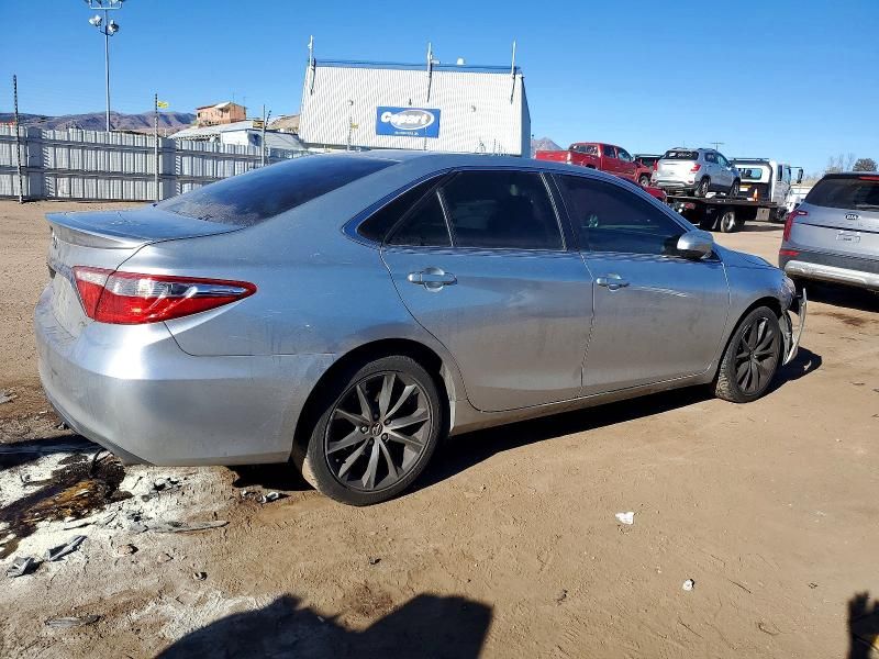 2015 Toyota Camry le