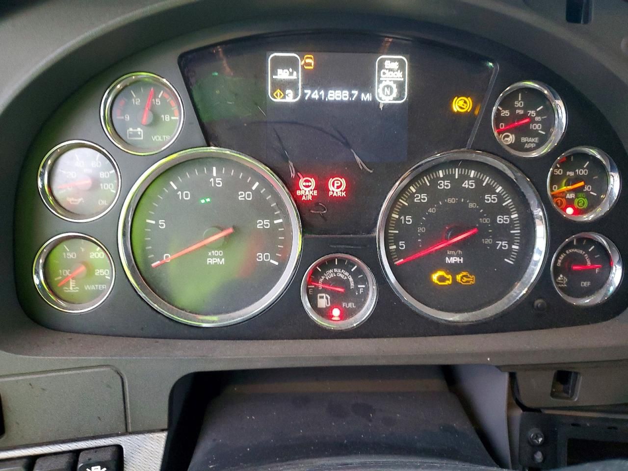 2017 Kenworth Construction T680