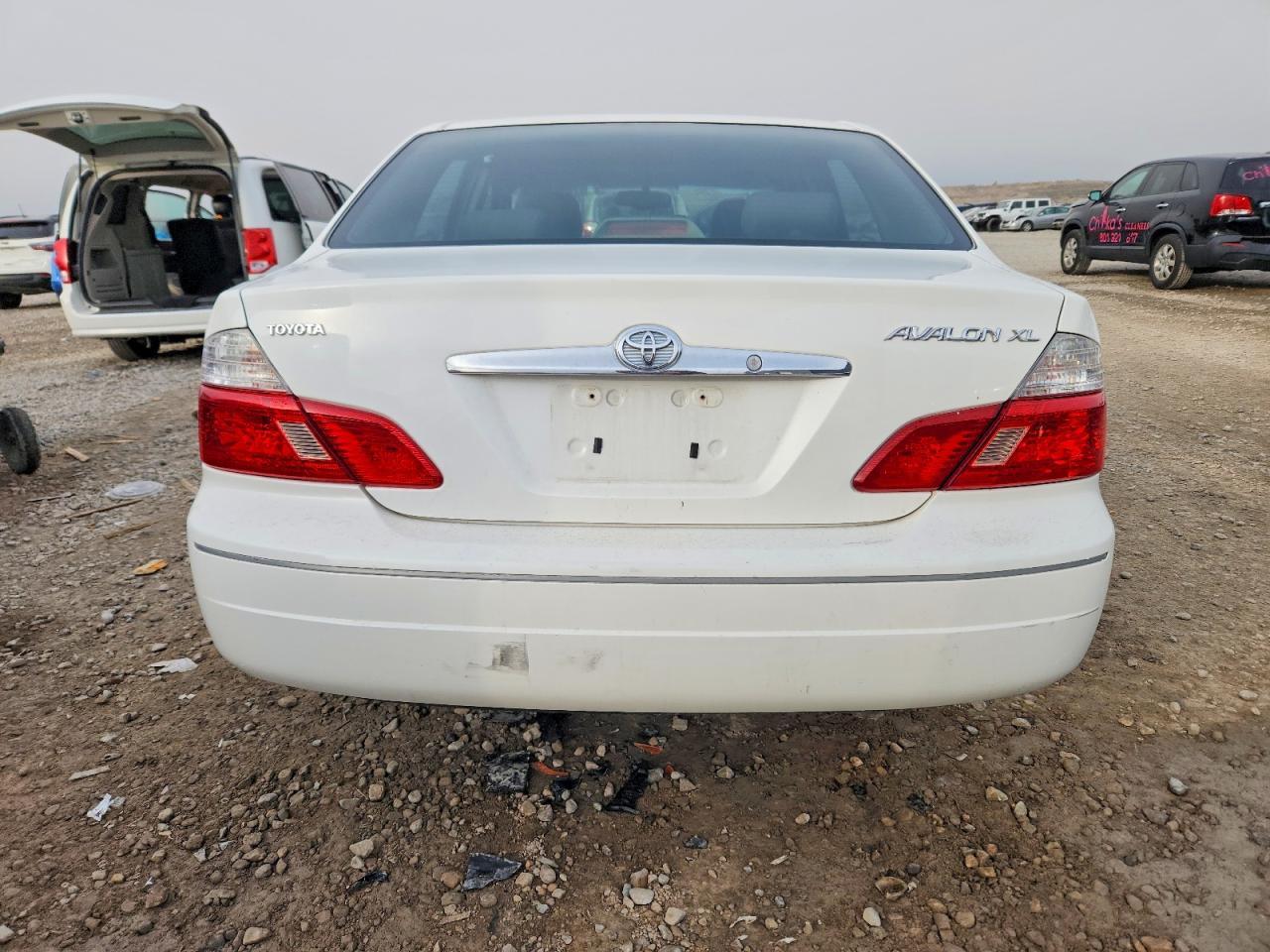 2003 Toyota Avalon xl