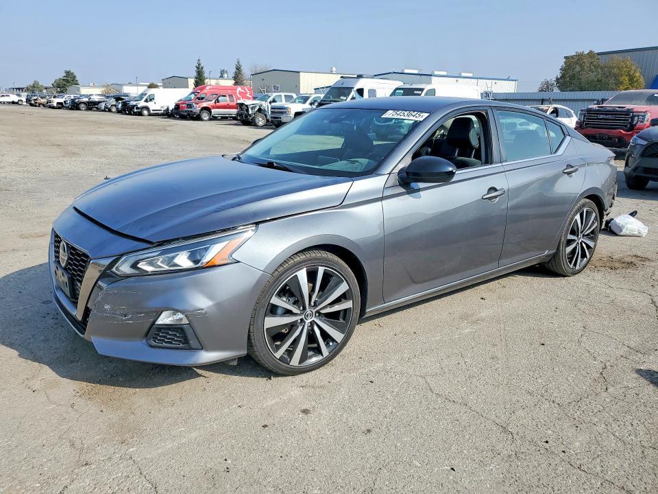 2022 Niss Altima 2.5