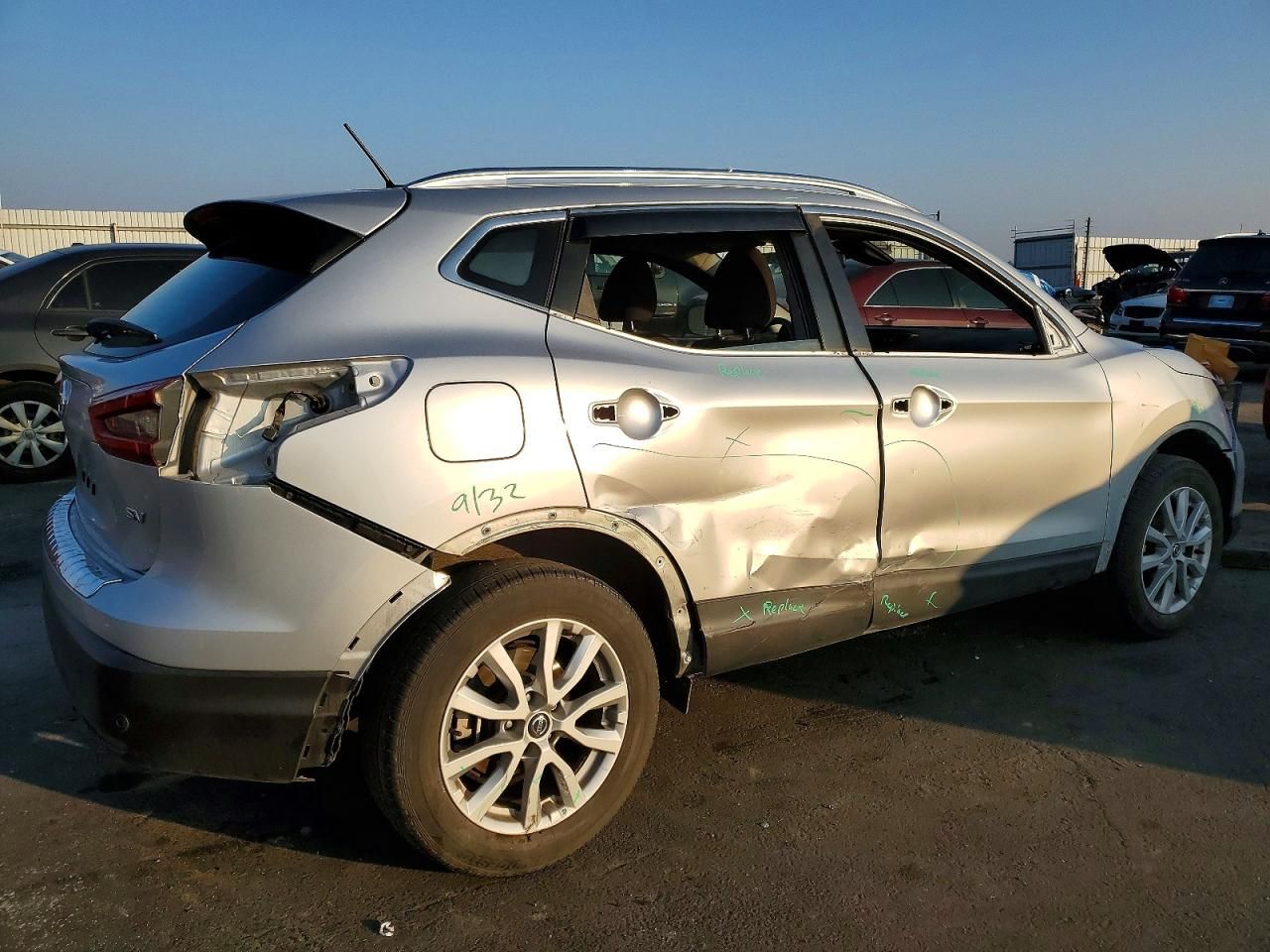 2022 Nissan Rogue Sport sv