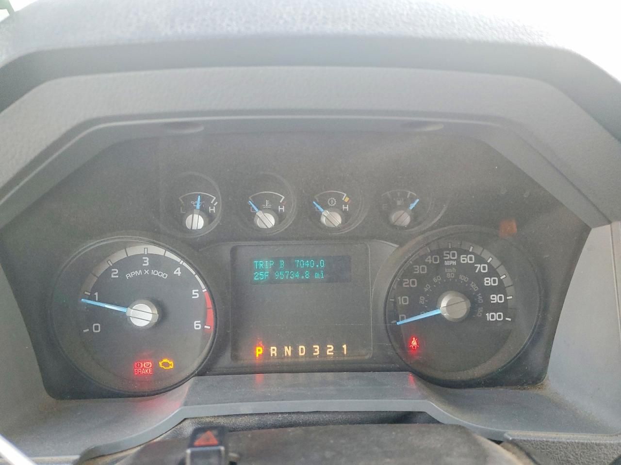 2015 Ford F450 Super Duty Flatbed Truck