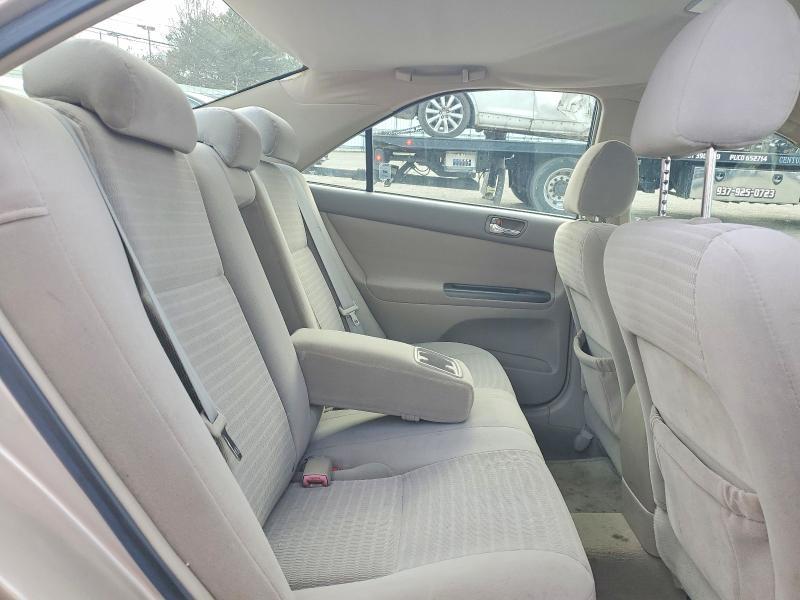 2005 Toyota Camry le