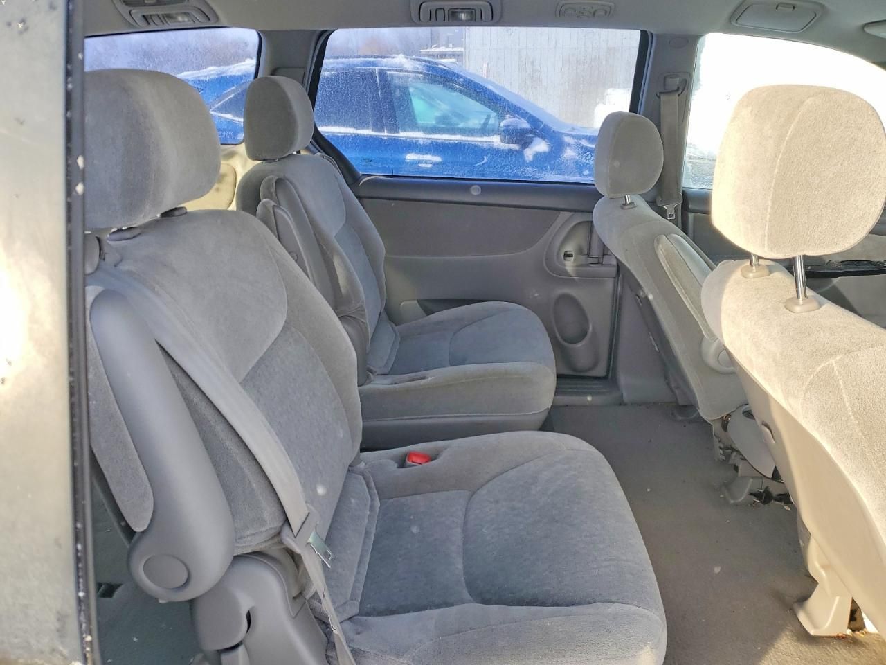 2004 Toyota Sienna ce
