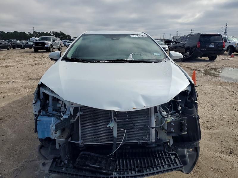 2017 Toyota Corolla le eco