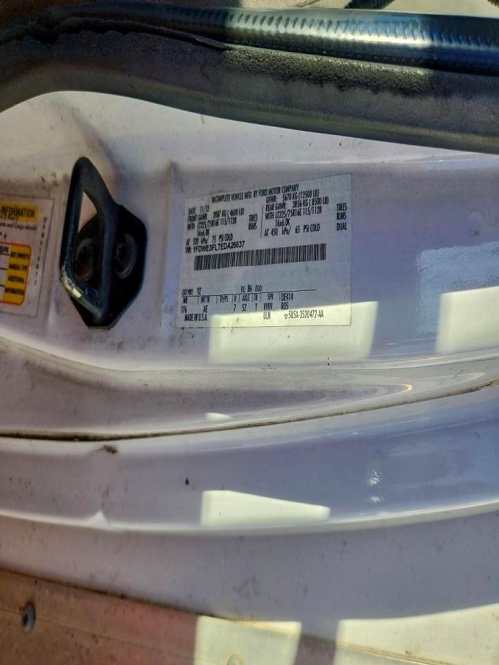 2014 Ford E350 box Truck