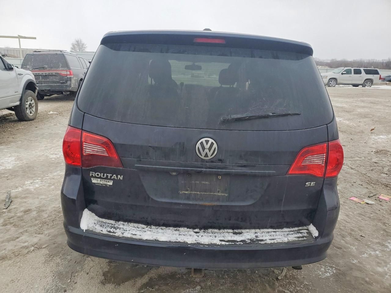 2010 Volkswagen Routan se