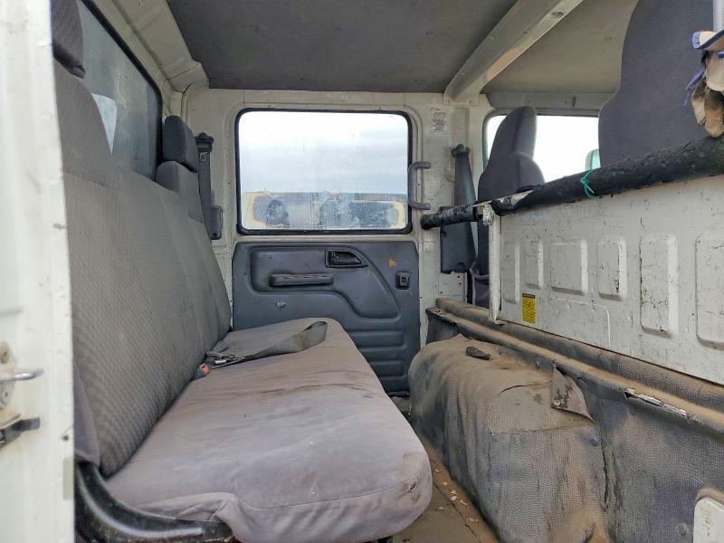 2010 Isuzu Nqr Dump Truck