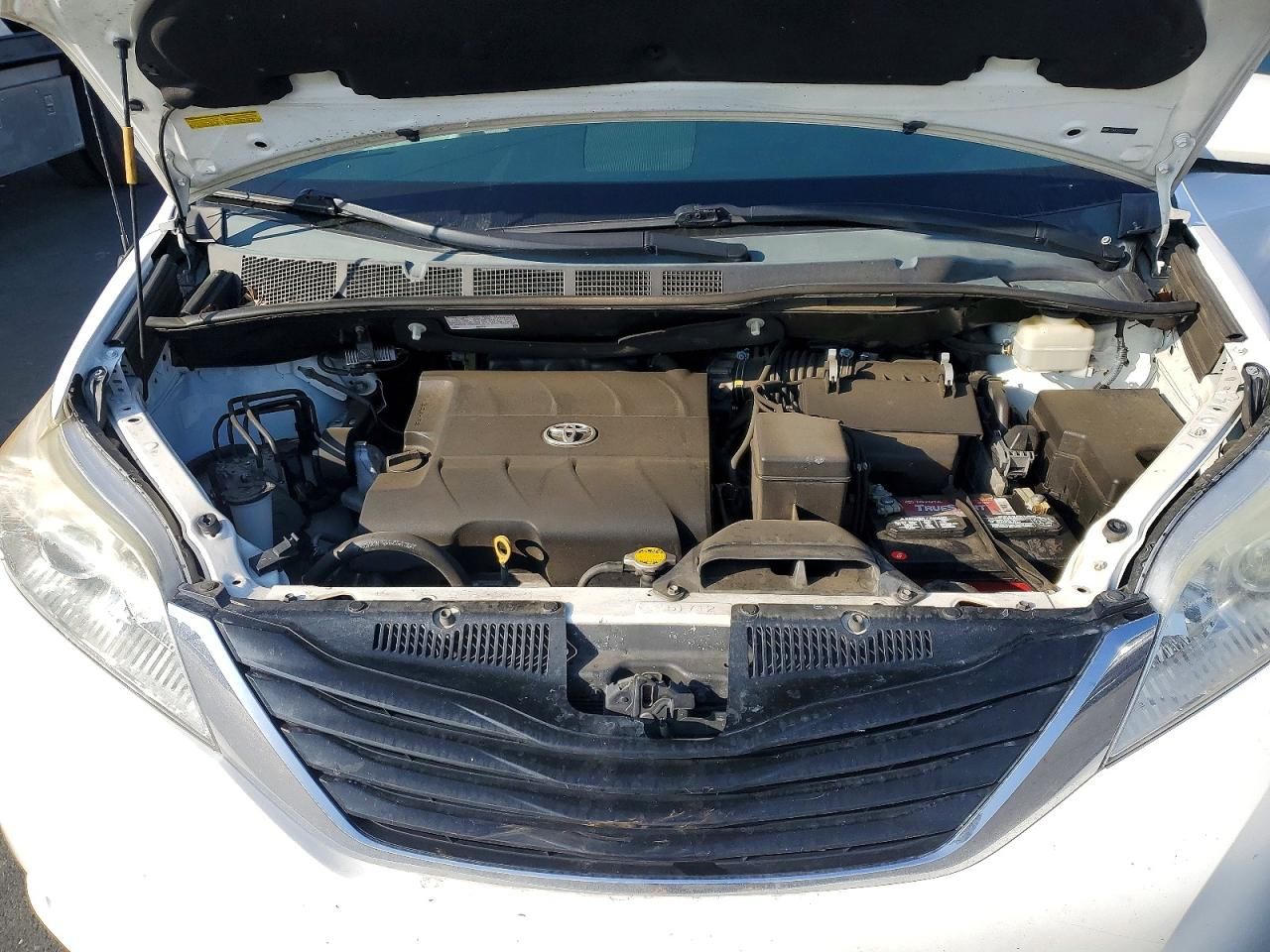 2014 Toyota Sienna le