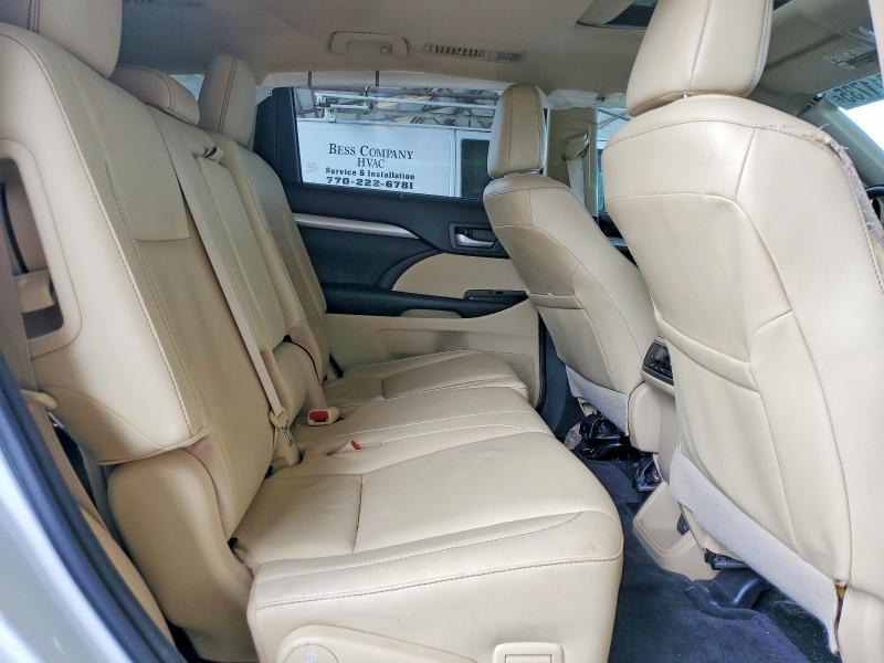 2018 Toyota Highlander se