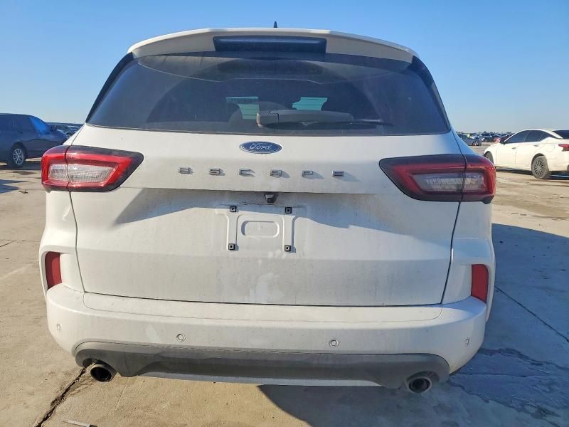 2023 Ford Escape st Line