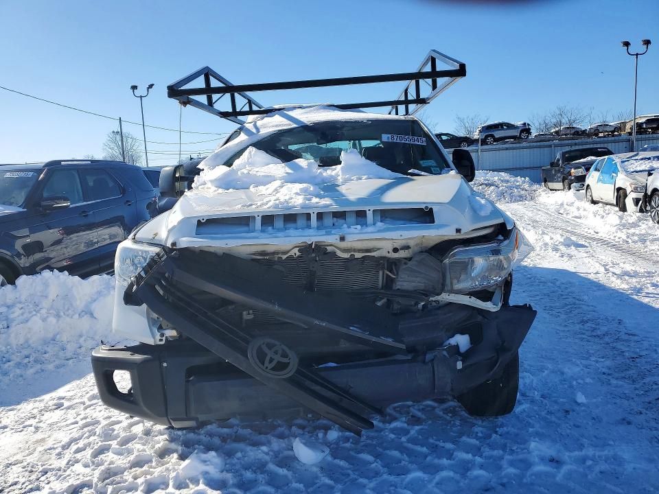 2016 Toyota Tundra Double cab sr