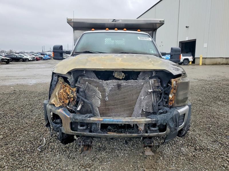 2015 Ford F550 Super Duty Dump Truck