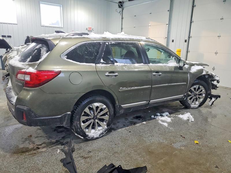 2018 Subaru Outback Touring
