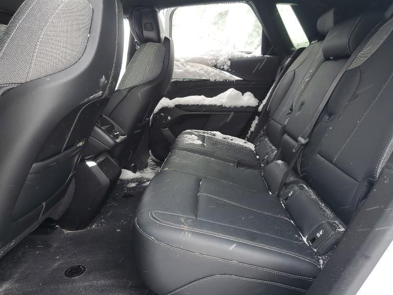 2024 Cadillac Lyriq Tech