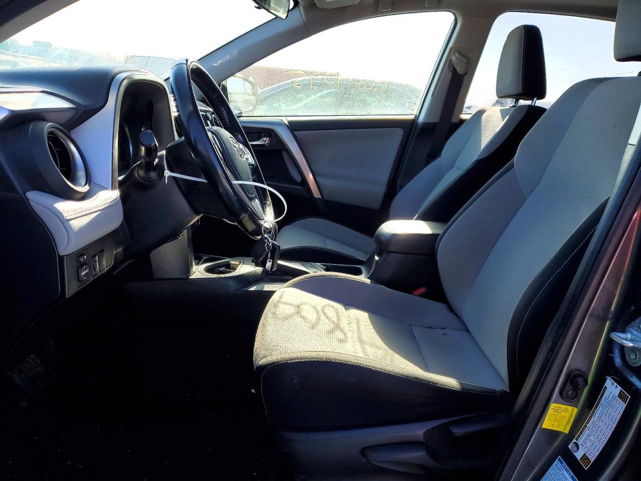 2018 Toyota Rav4 hv le