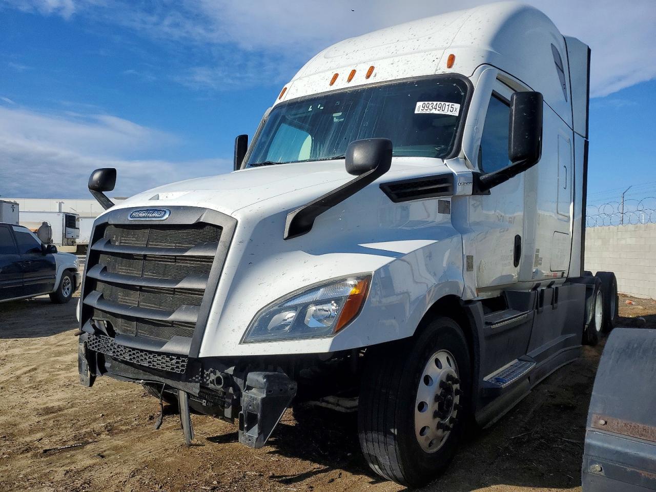 2020 Freightliner Cascadia 126 Semi Truck