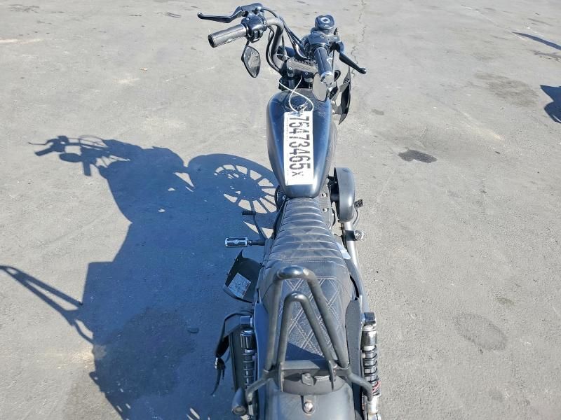 2010 Harley-Davidson Xl883 n