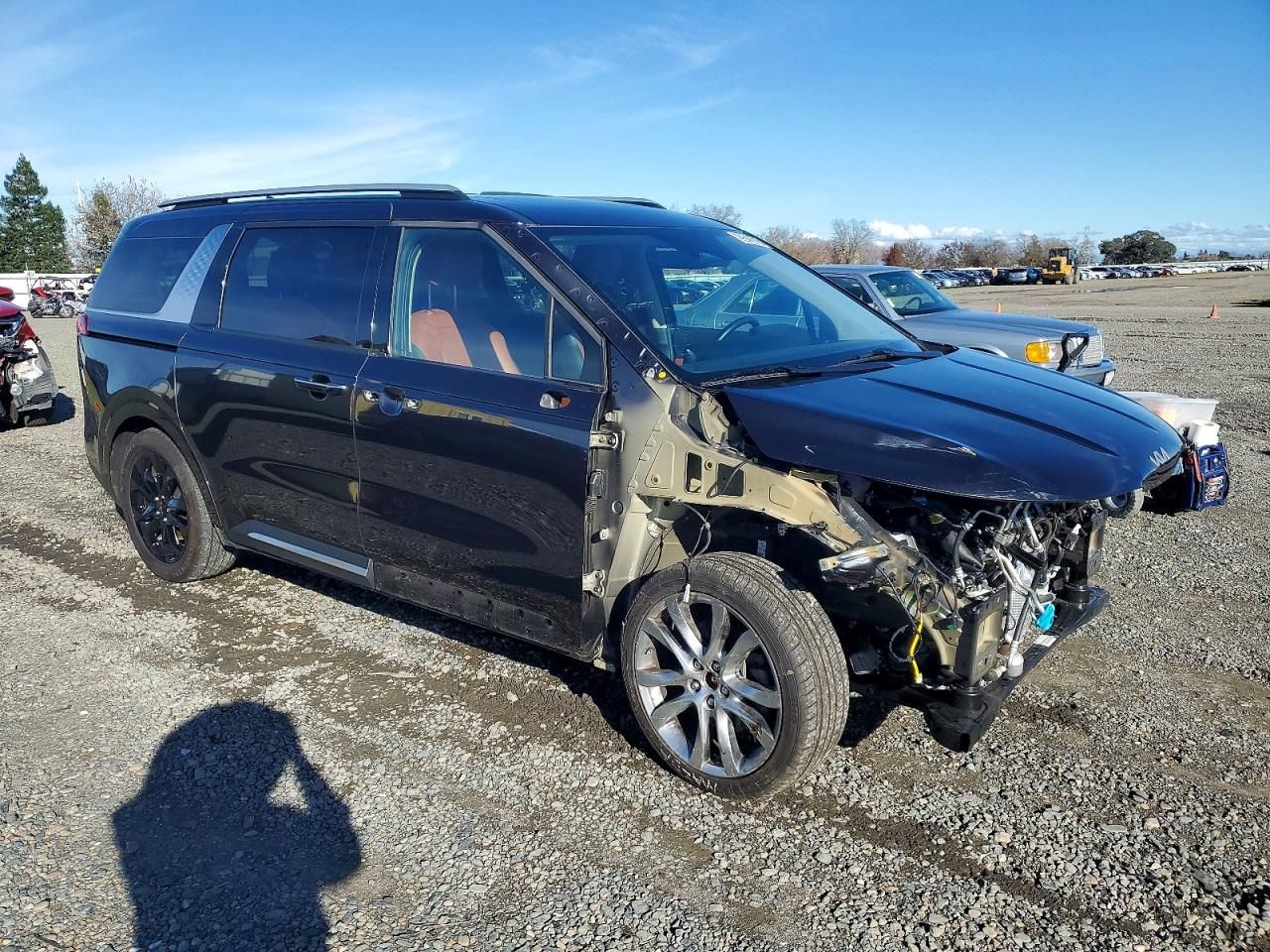 2024 KIA Carnival sx