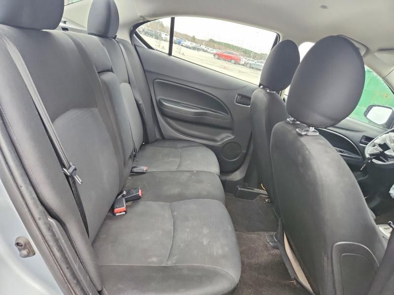 2023 Mitsubishi Mirage G4 es