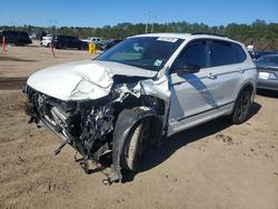 Volkswagen salvage cars for sale: 2024 Volkswagen Tiguan se R-line Black