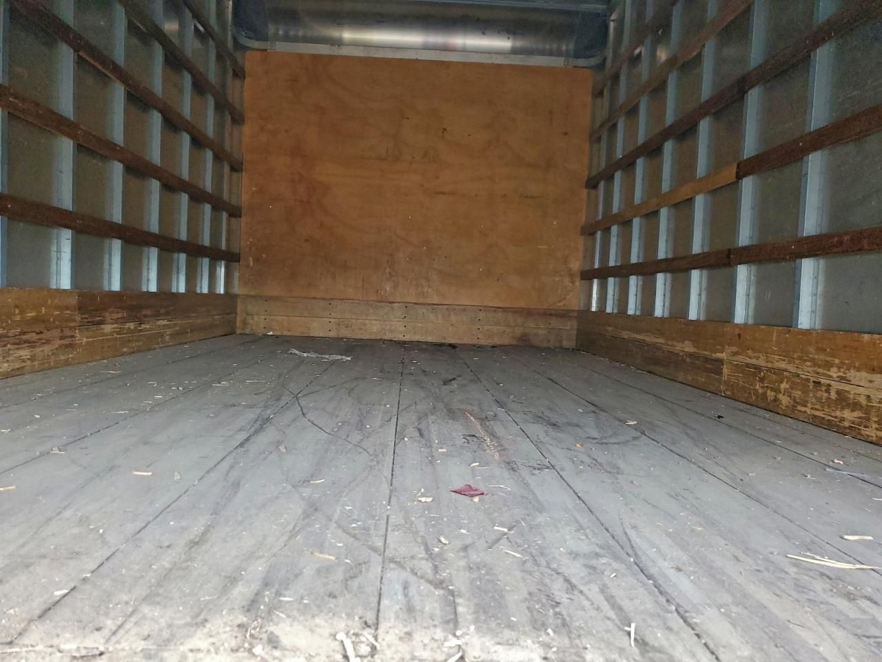 2019 Isuzu Npr xd box Truck