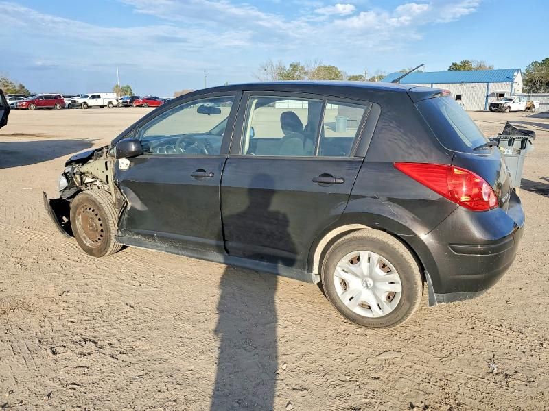 2011 Nissan Versa s