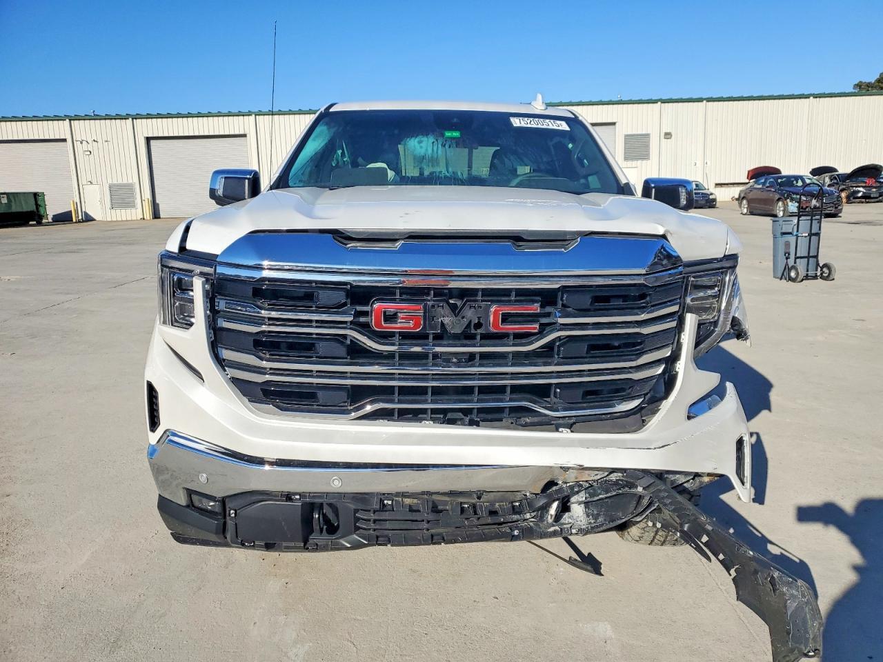 2024 GMC Sierra K1500 slt