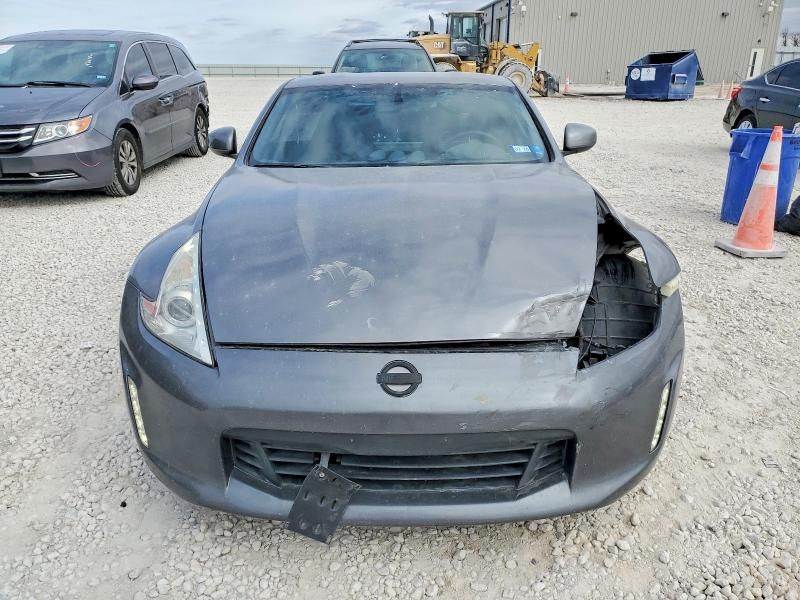 2013 Nissan 370z Base