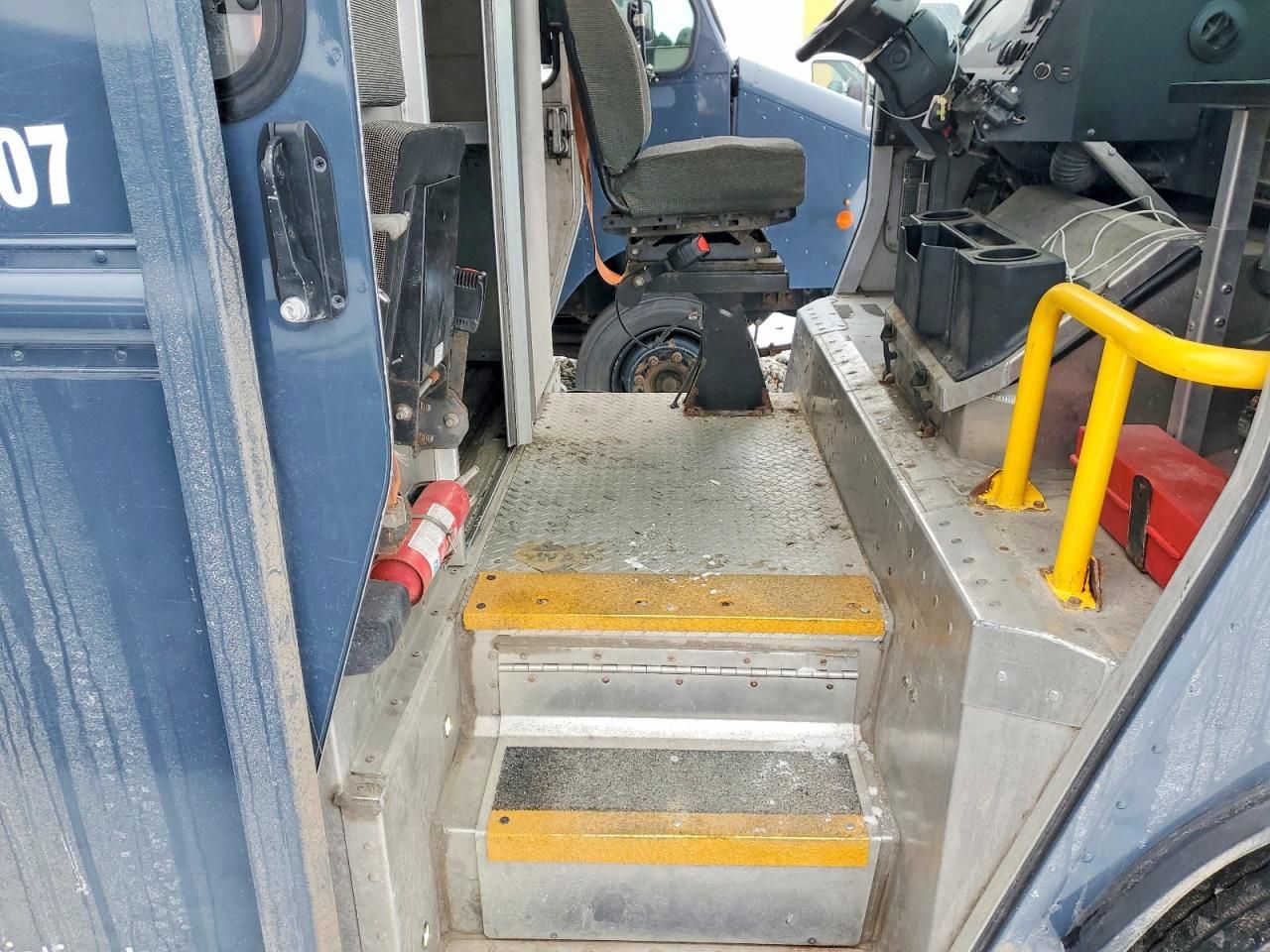 2020 Ford Commercial Chassis Delivery Truck