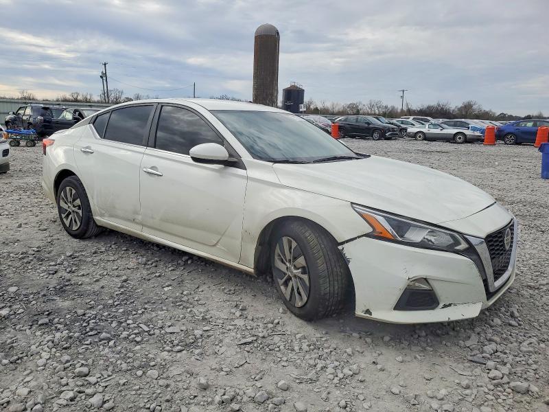 2020 Nissan Altima s