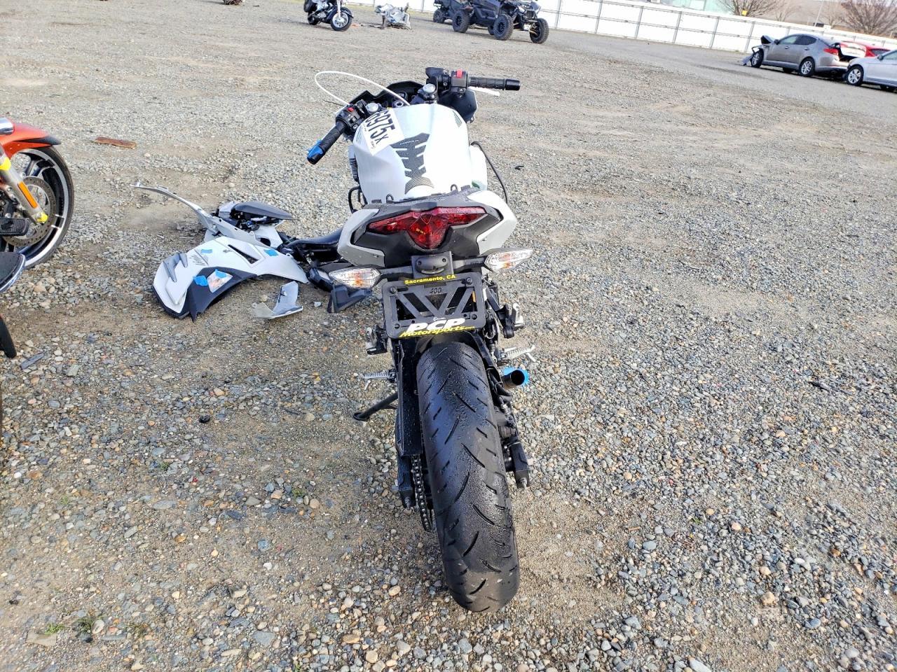 2025 Kawasaki EX500 H